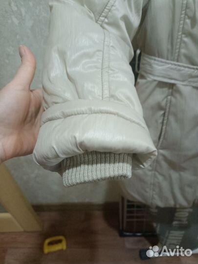 Продам зимнее пальто для девочки