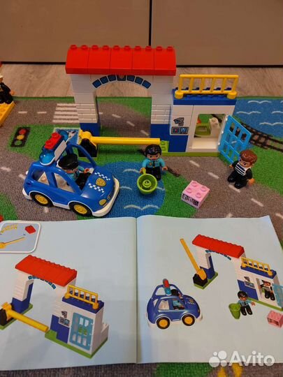Лего дупло полицейский участок