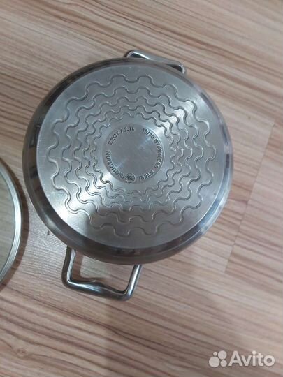 Кастрюля Tefal фирменная 2,1 литра