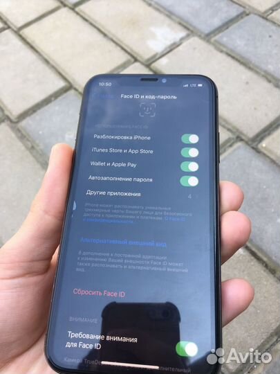 iPhone Xs, 64 ГБ