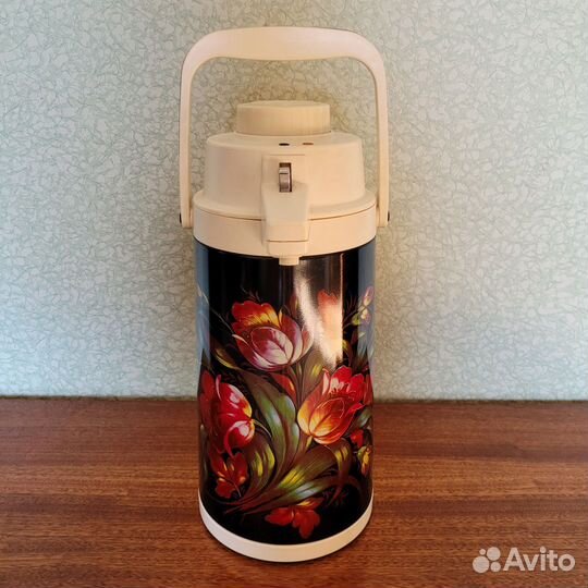 Термос с помпой