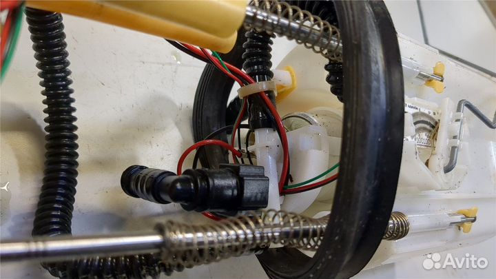 Насос топливный электрический Volkswagen Tiguan, 2