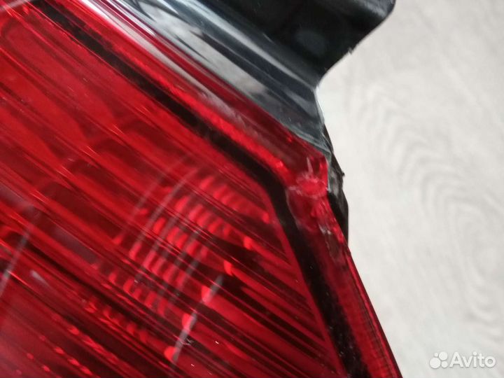 Фонарь задний правый и левый