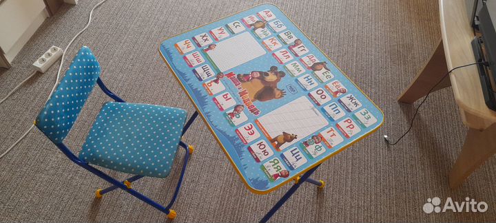 Продам детский столик и стульчик