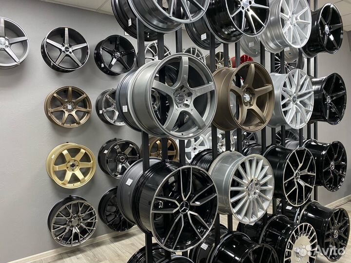 Диски Vossen VFS-1 R18 5x114.3