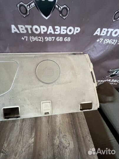 Задняя полка Kia quoris