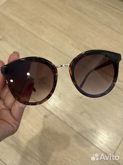 Солнцезащитные очки женские