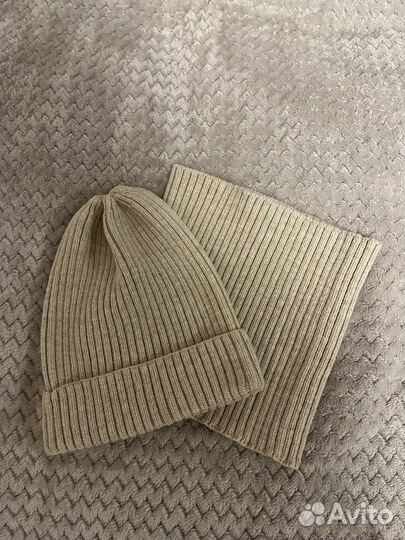 Комплект шапка и снуд