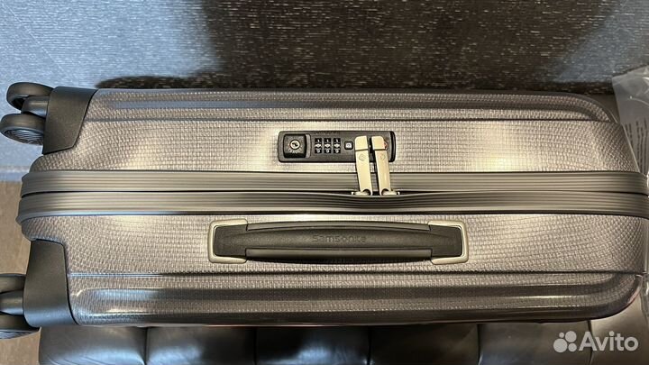 Чемодан на колесах Samsonite Lite-cube S