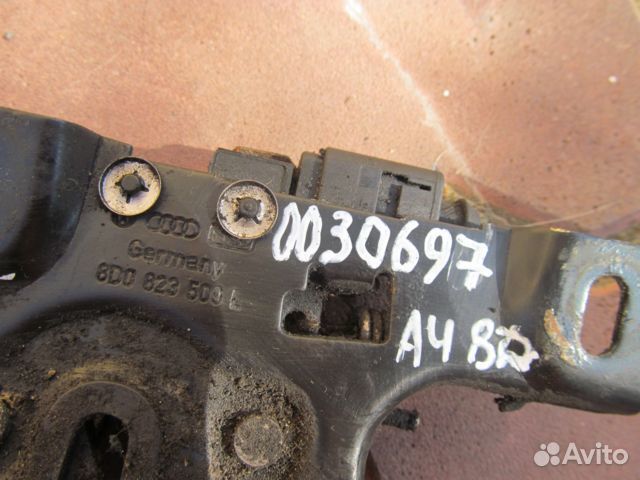 Замок капота Audi A4 B5 1995-2001