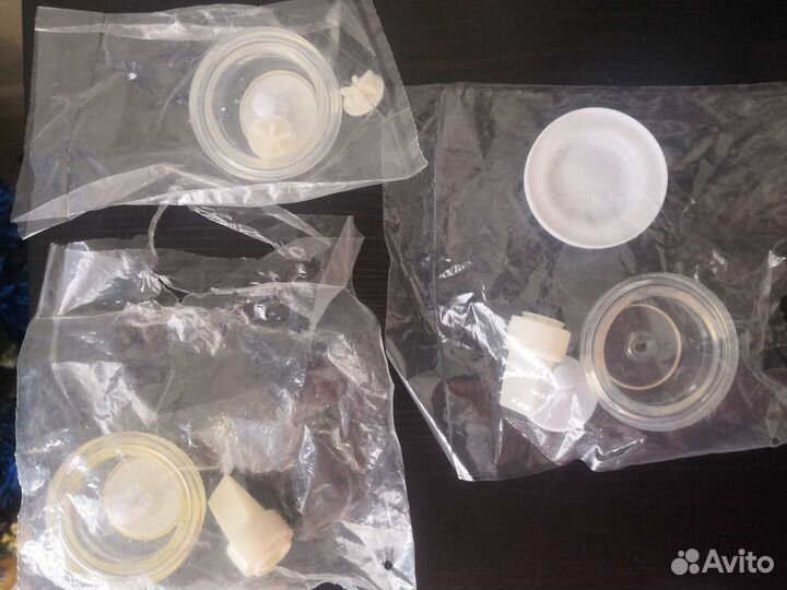 Запчасти от молокоотсоса Avent новые отдам