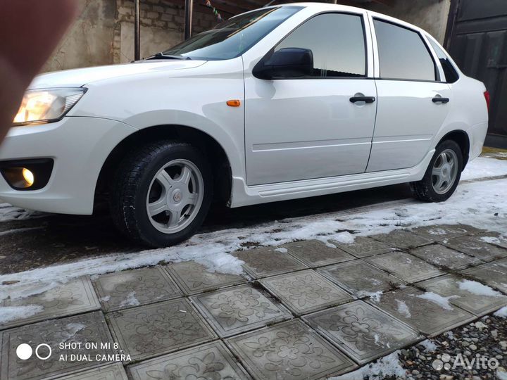 LADA Granta 1.6 МТ, 2015, 265 000 км