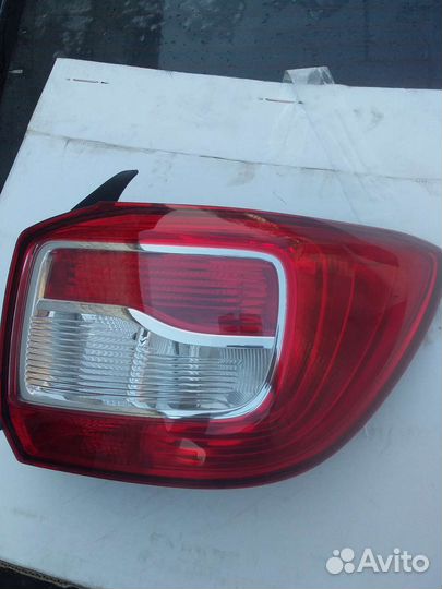 Renault logan 2 фонарь задний правый оригинал