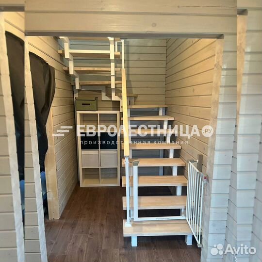 Лестница на металлокаркасе