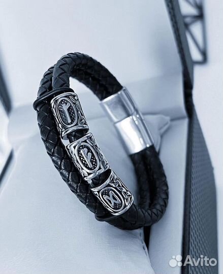 Кожаный браслет с рунами по дате рождения