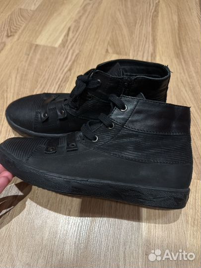 Кеды из натуральной кожи Qiero