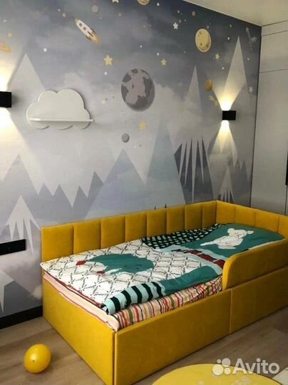 Детская кроватка диванчик с бортиком 70 см спинка