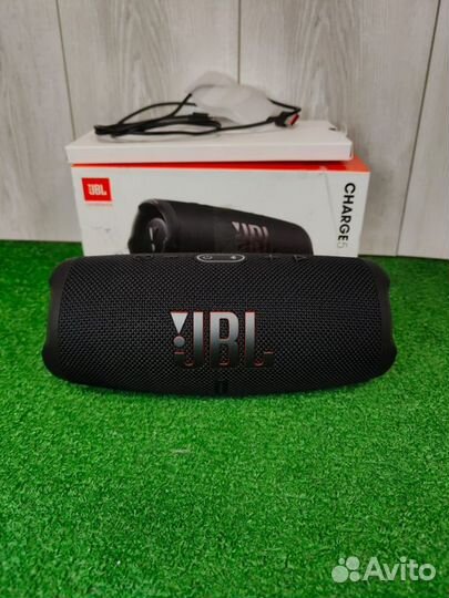 Портативная колонка JBL Charge 5