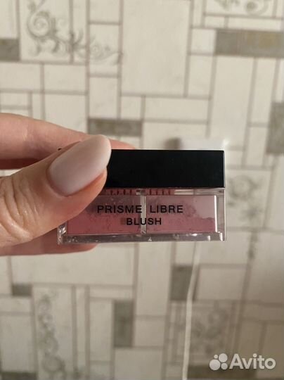 Givenchy румяна