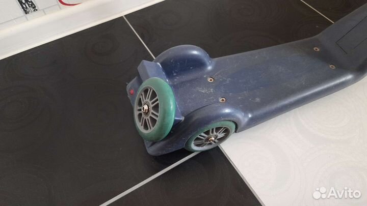 Самокат детский трехколесный