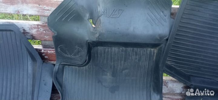 Резиновый коврик