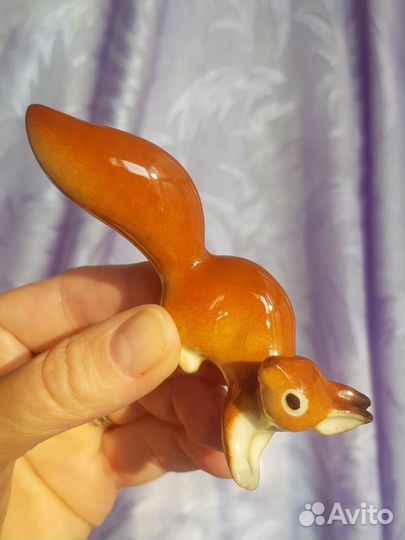 Статуэтка «Белочка», лфз, фарфор, СССР, 1970-е гг