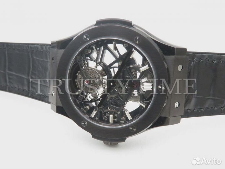 Часы Hublot Classic Fusion Tourbillon 45mm 505.CM.0140.LR