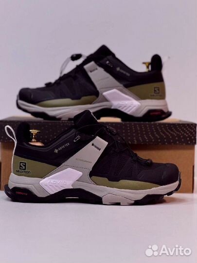 Кроссовки Salomon Gore Tex