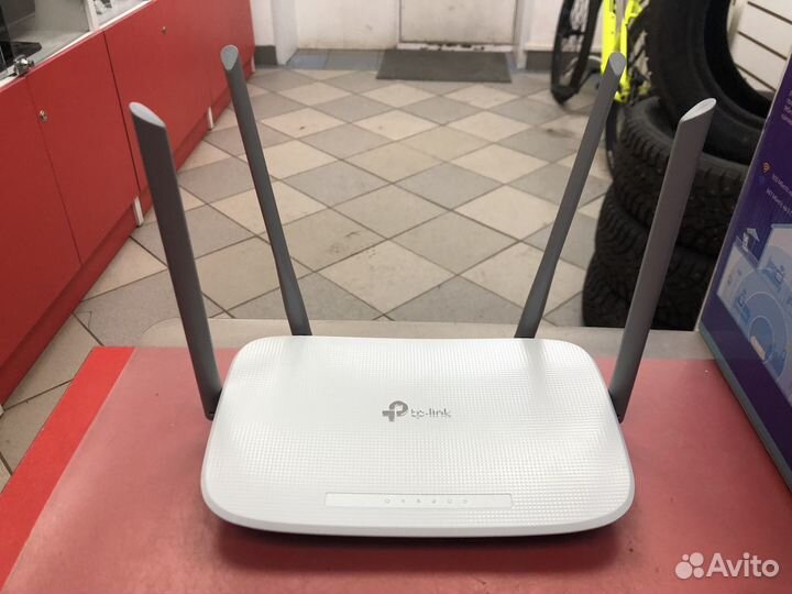 Wi-Fi роутер TP-Link EC220-G5
