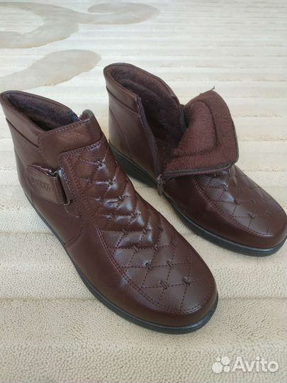 Ботинки женские новые