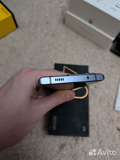 ZTE Axon 40 Ultra, 12/256 ГБ