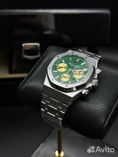 Часы Audemars Piguet Royal Oak Chrono Green Dial