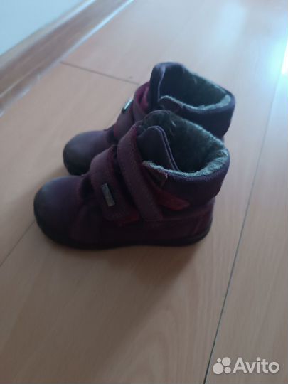 Ботинки демисезонные для девочки 24 размер