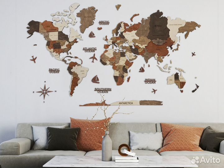 Настенная карта мира из дерева