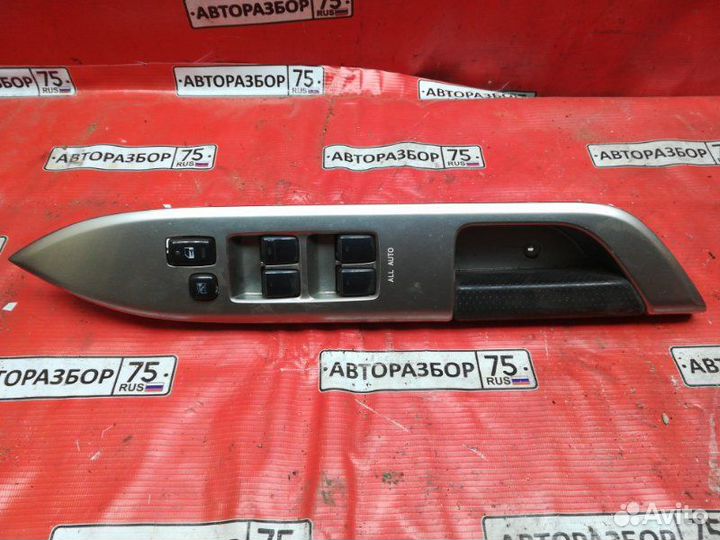 Блок управления стеклоподъемниками Toyota Opa