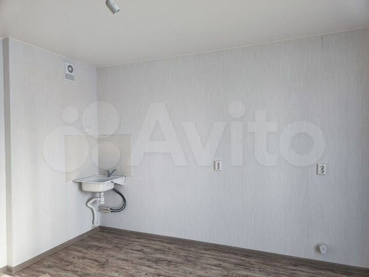 3-к. квартира, 84,5 м², 2/10 эт.