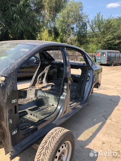 Центральная стойка левая volkswagen polo 5 1.6 мт