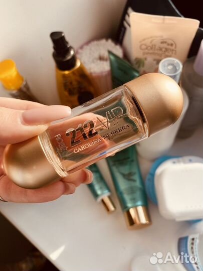 Carolina herrera 212 vip rose 30 ml