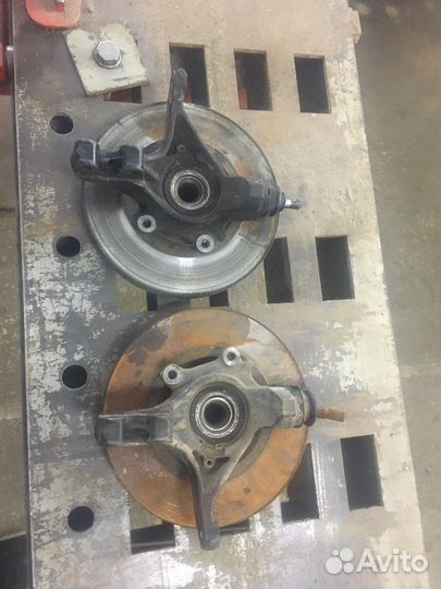 Кулак и навесное Citroen C4 B7 разбор