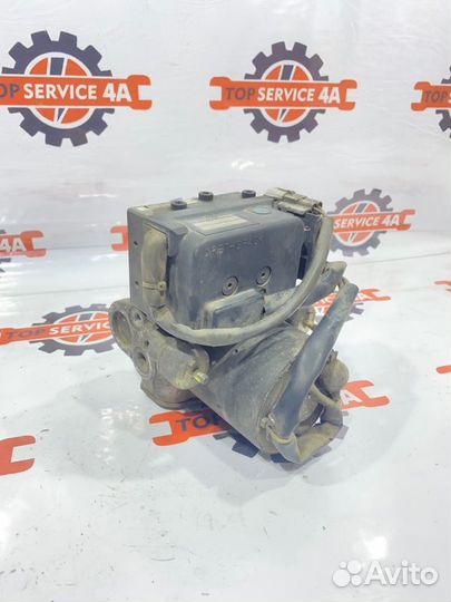 Блок abs Toyota Granvia KCH16W 1KZ-TE 1996