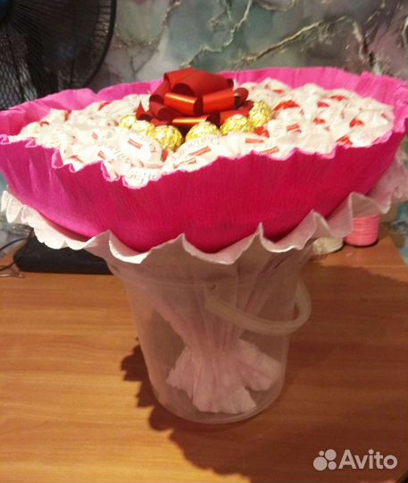 Букет из raffaello и ферреро Роше