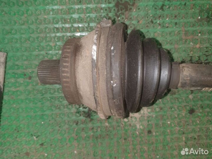 Шрус привод Фольксваген Пассат Б5 + 1,8 правый