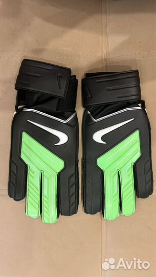 Футбольные перчатки