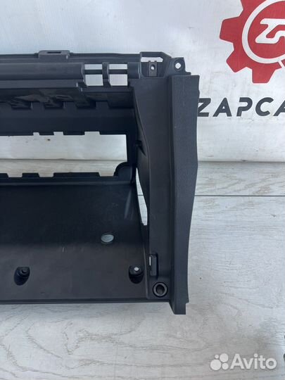 Lexus Rx4 корпус бардачка