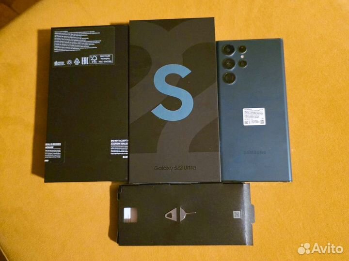 Samsung Galaxy S22 Ultra, 12/512 ГБ