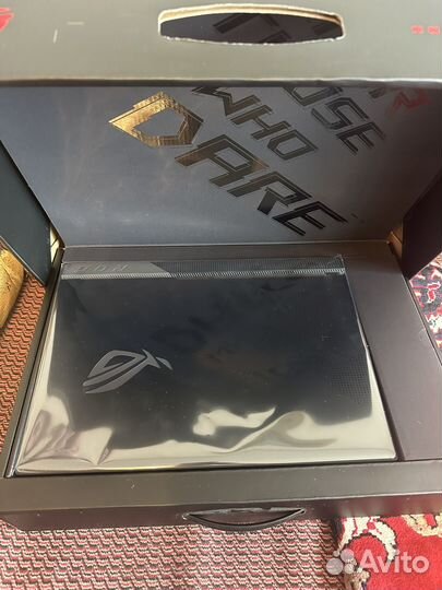 Asus rog strix scar 15