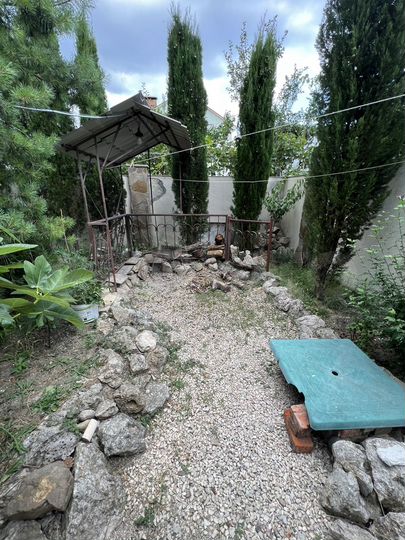 Дом 25 м² на участке 6 сот.