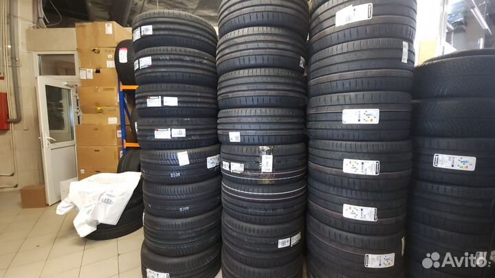 Michelin Pilot Sport 4 SUV 265/40 R21