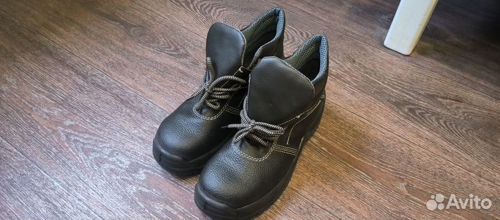 Рабочие ботинки
