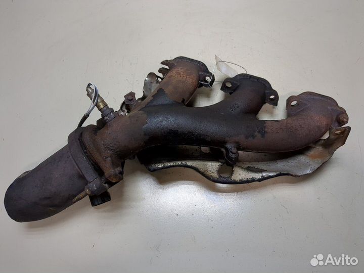 Коллектор выпускной Dodge Magnum, 2005